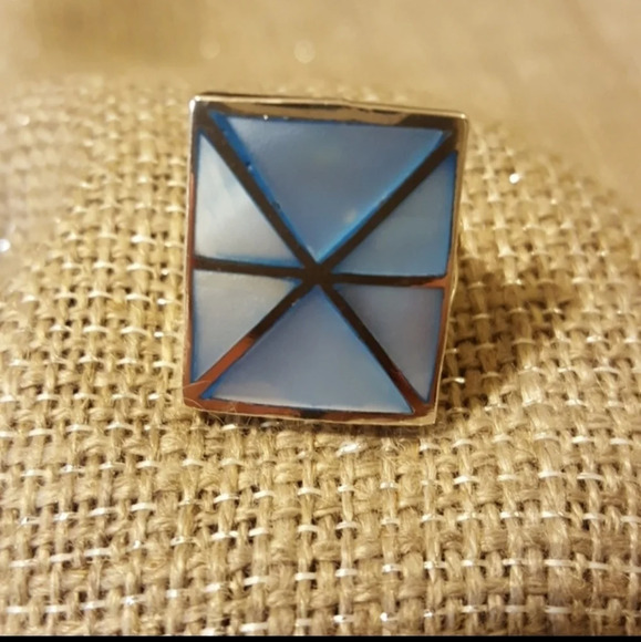 925 Sterling Silver and Mother of Pearl Ring 90’s Sz 6 - Picture 1 of 6